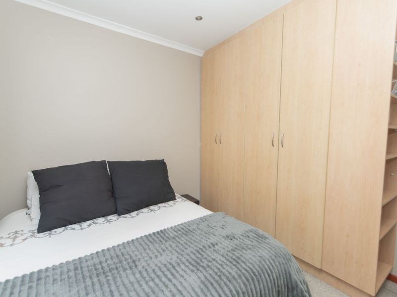 Townhouse For Sale in Glenroy Park - Photo 8