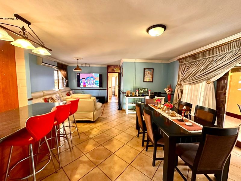 Townhouse For Sale in Heatherview - Photo 9