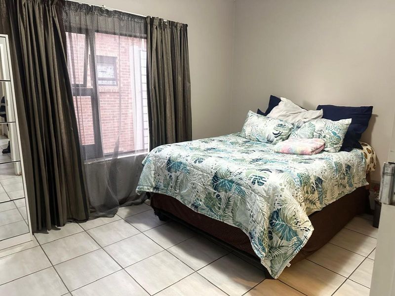 Apartment For Sale in Terra Nova - Photo 6