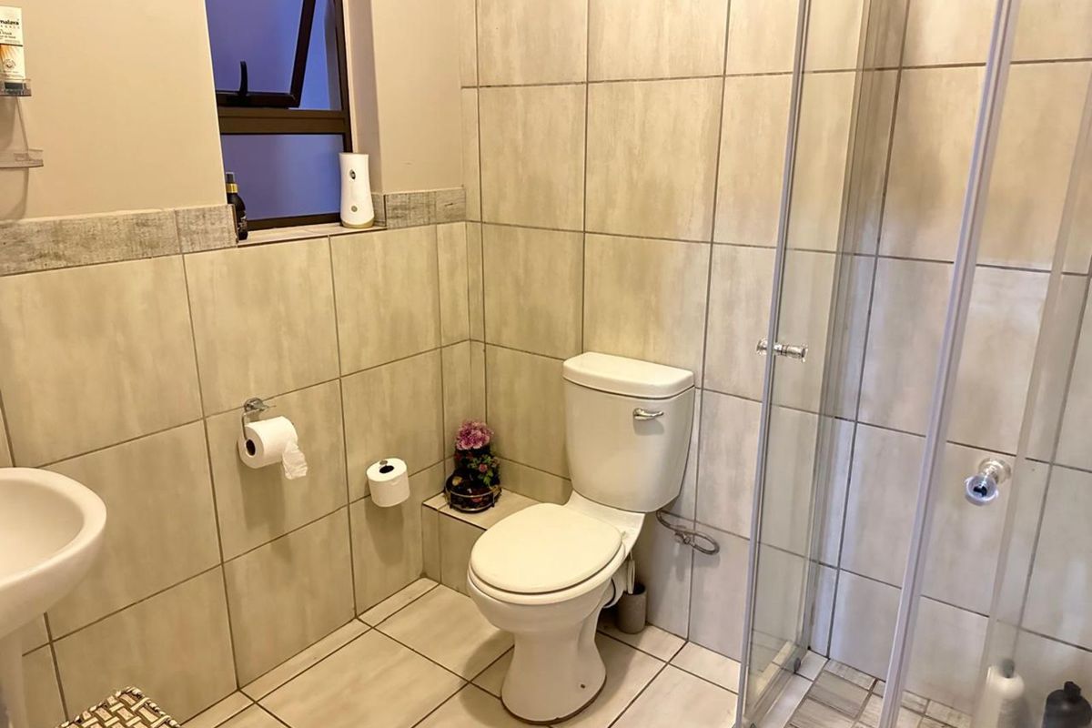 Apartment For Sale in Terra Nova - Photo 3