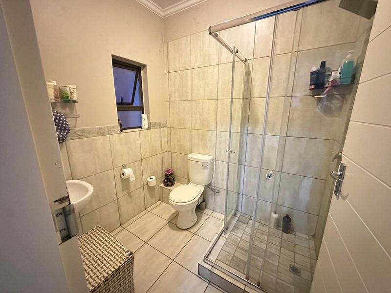 Apartment For Sale in Terra Nova - Photo 7