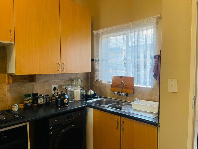 Apartment For Sale in Eco Park Estate - Photo 10