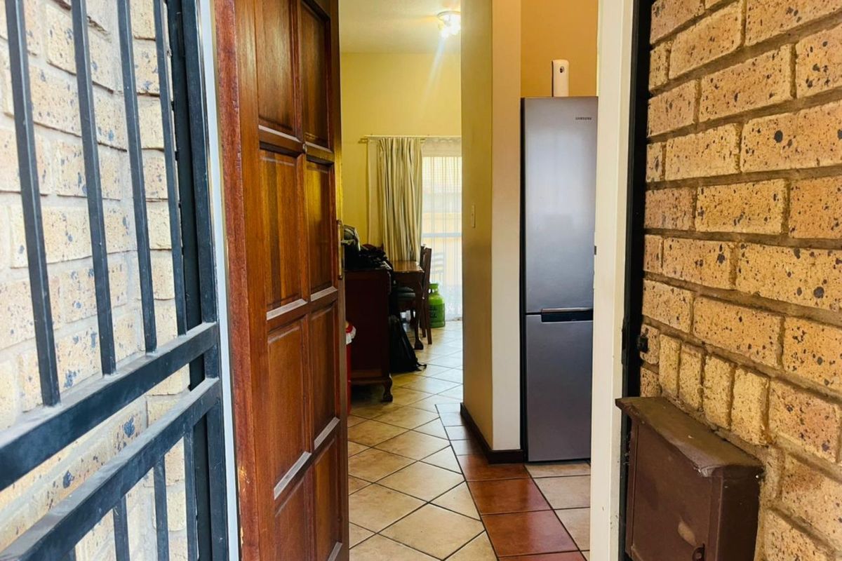 Apartment For Sale in Eco Park Estate - Photo 2