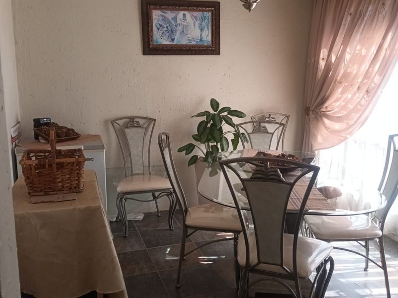 House For Sale in Mabopane Central - Photo 5