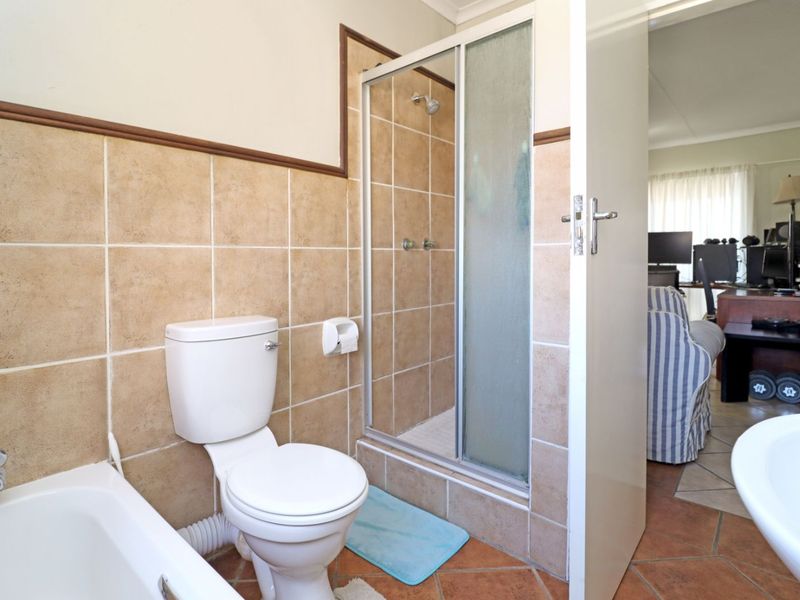 Apartment For Sale in Boardwalk Villas - Photo 6