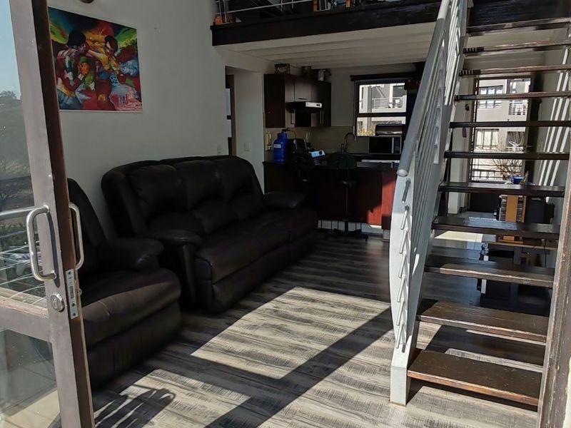 Apartment For Sale in Sunninghill - Photo 6