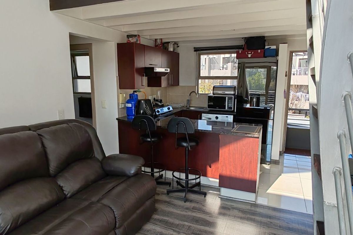 Apartment For Sale in Sunninghill - Photo 4