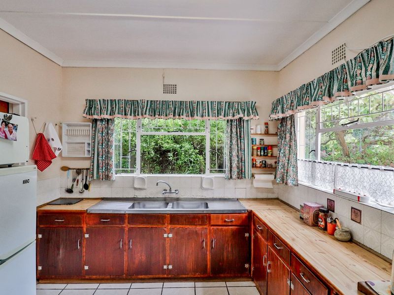 House For Sale in Montagu Central - Photo 7