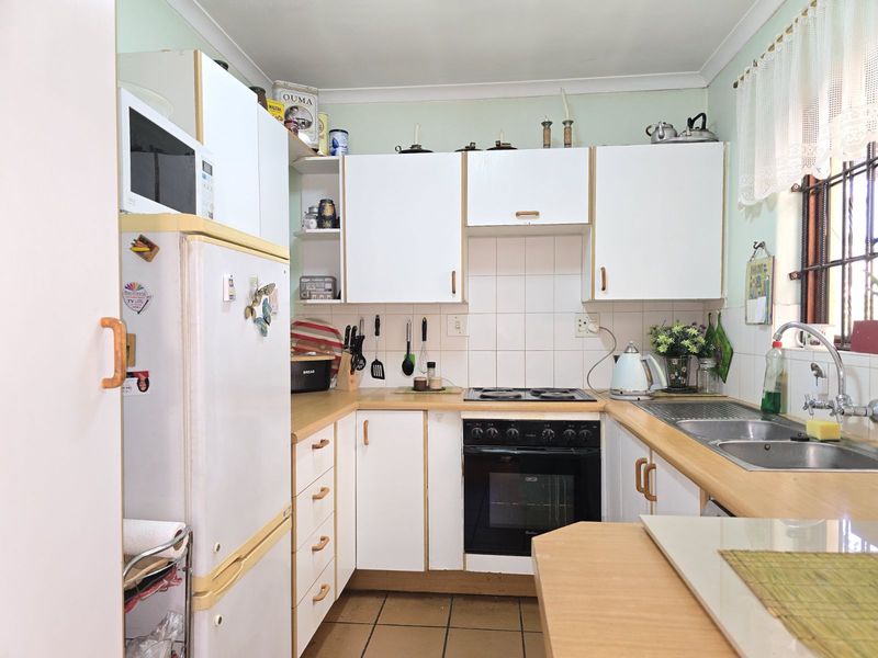 House For Sale in Zwartkop - Photo 8