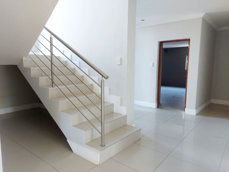 House For Sale in Leeuwenhof Estate - Photo 8