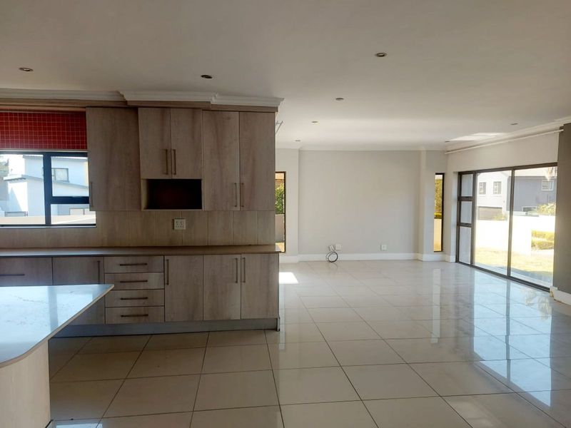 House For Sale in Leeuwenhof Estate - Photo 5