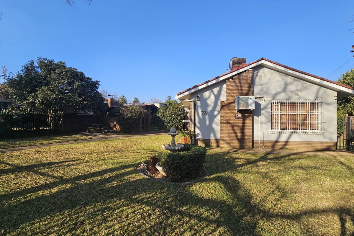 House For Sale in Lydenburg Central - Photo 2