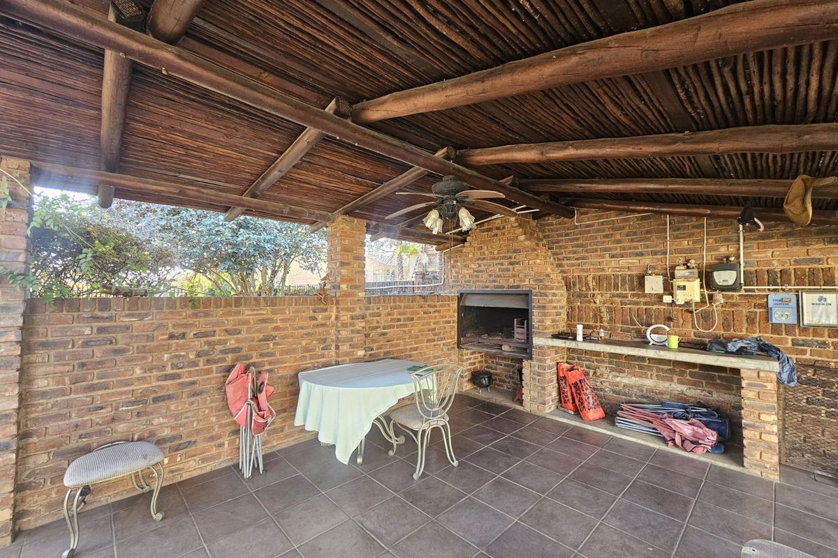 House For Sale in Lydenburg Central - Photo 4