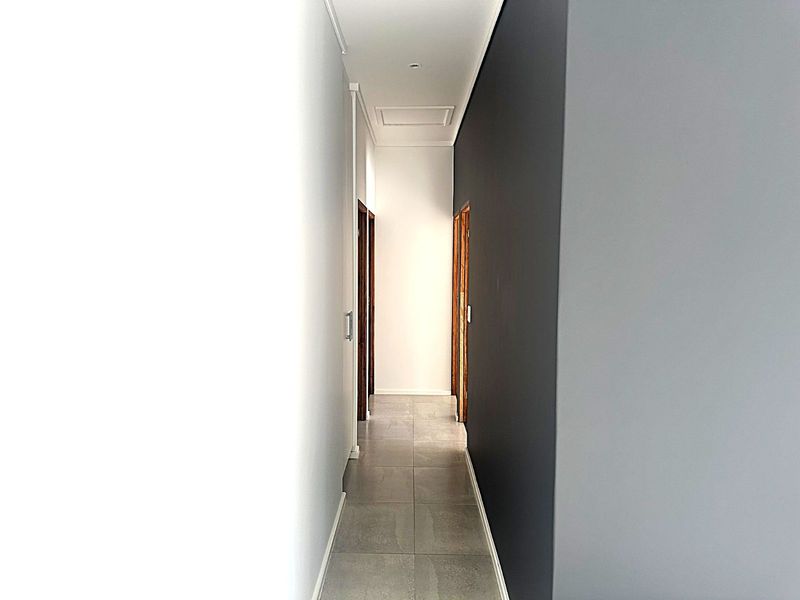 House For Sale in Mooikloof Country Estate - Photo 5