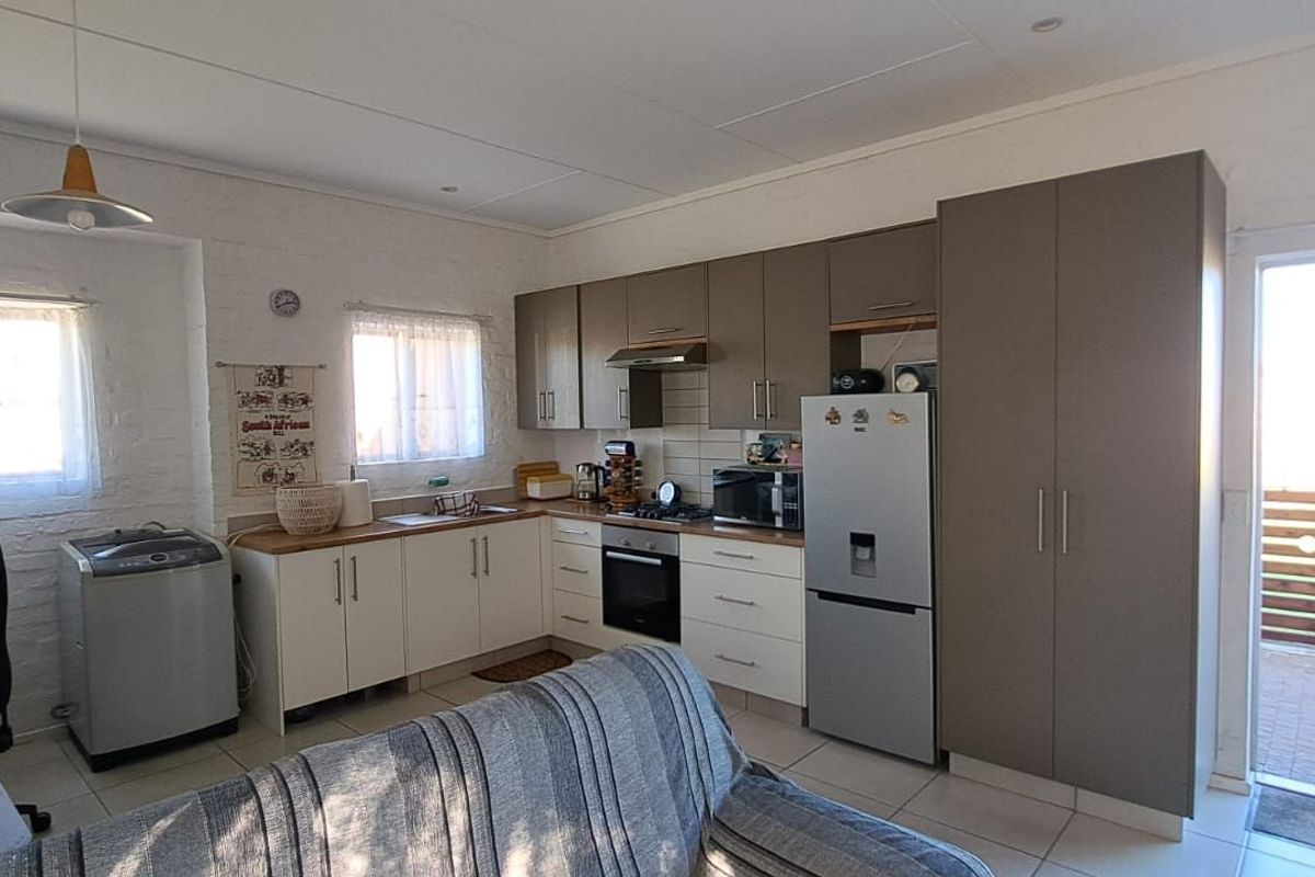 House For Sale in Pacaltsdorp - Photo 5