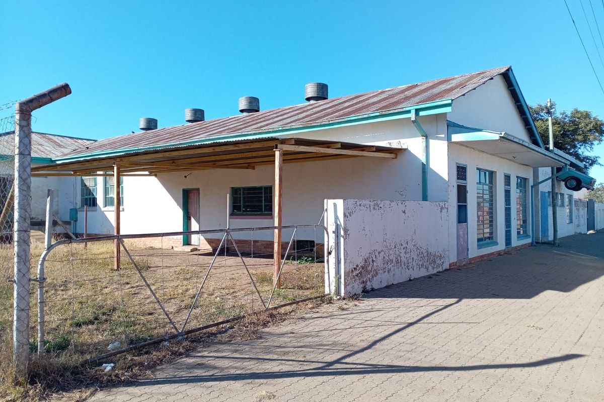 Commercial For Sale in Bloemhof Central - Photo 3