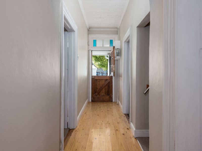 House For Sale in Richmond Hill - Photo 5