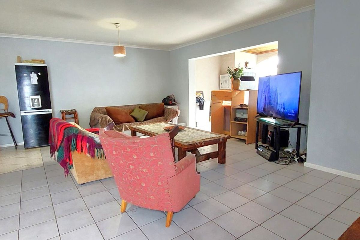 Apartment For Sale in Dobson - Photo 2