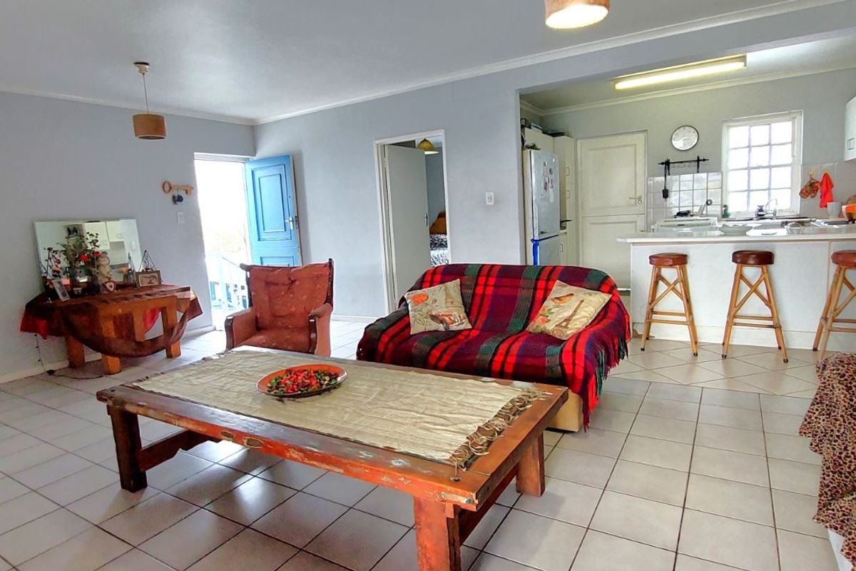 Apartment For Sale in Dobson - Photo 4