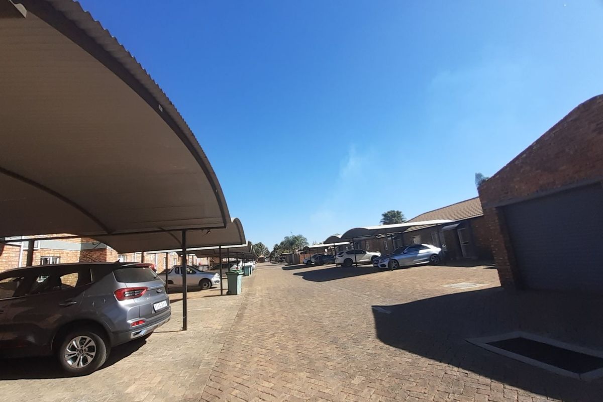 Apartment For Sale in Andeon AH - Photo 4