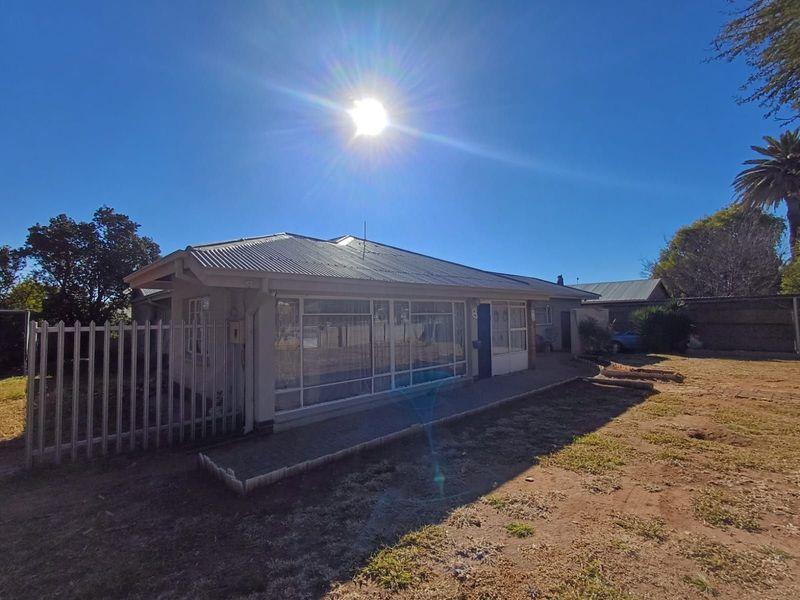 House For Sale in Freemanville - Photo 2