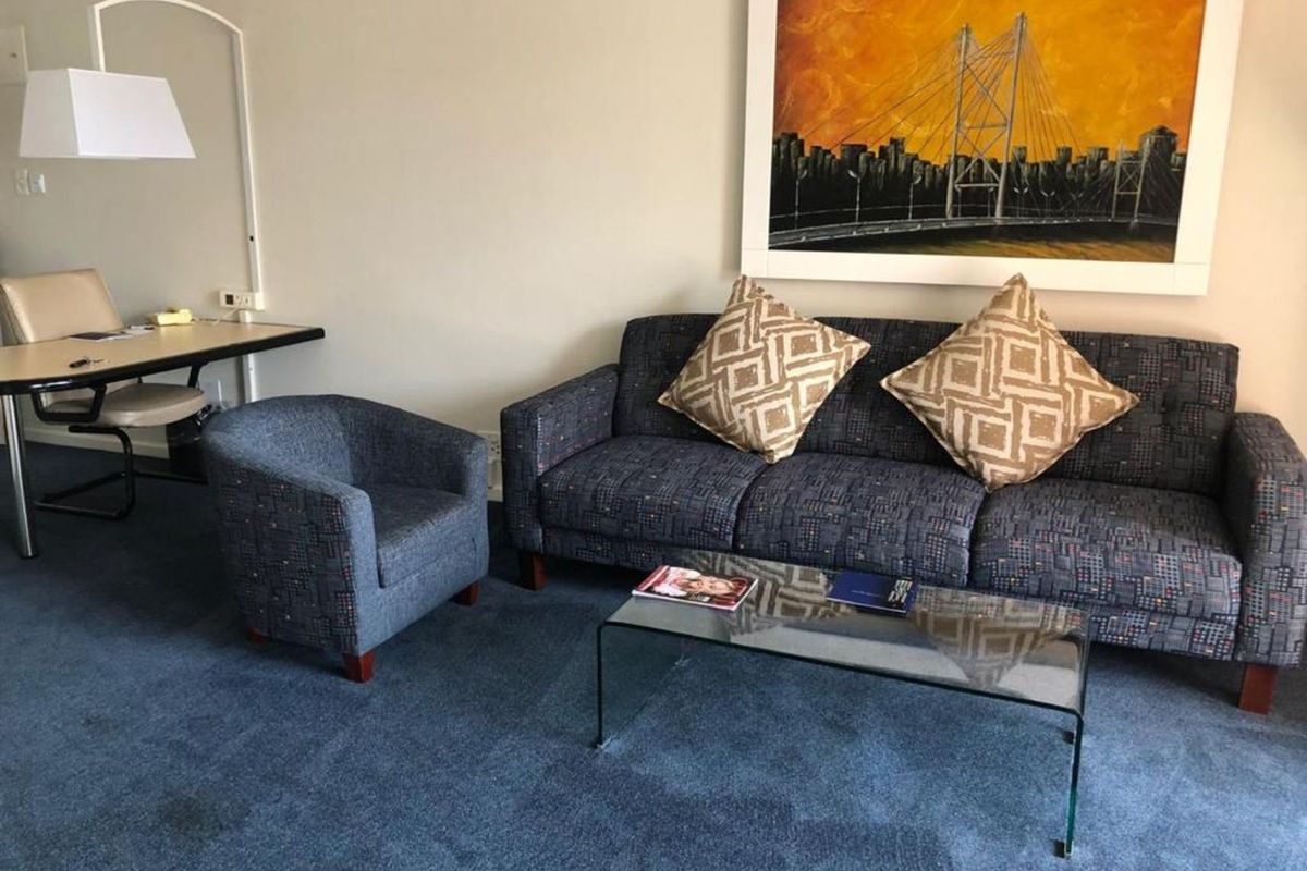 Apartment For Sale in Braamfontein - Photo 4