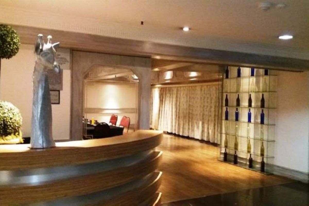 Apartment For Sale in Braamfontein - Photo 2