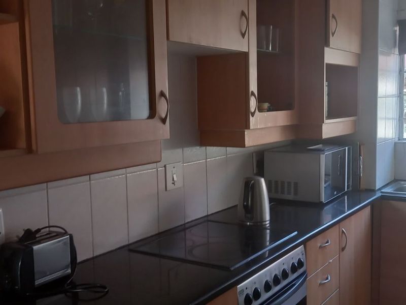 Apartment To Rent in Glen Marais - Photo 6