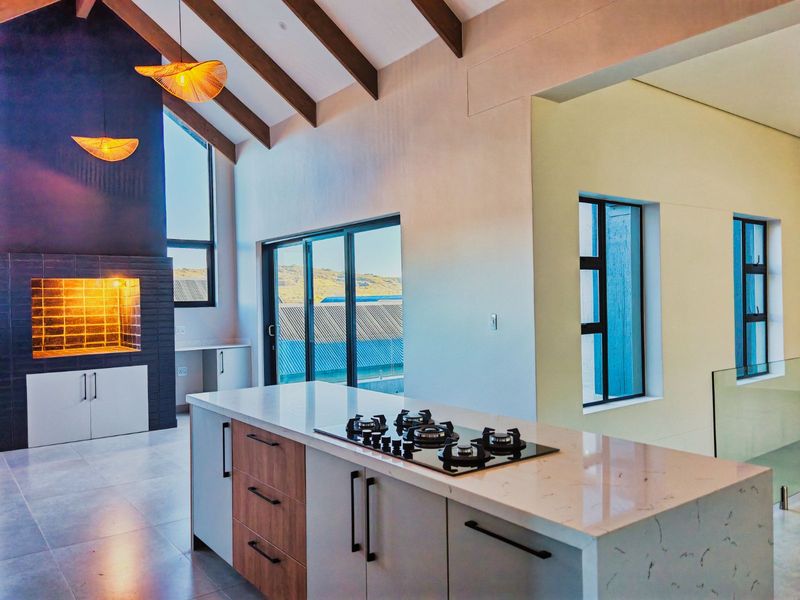 House For Sale in Outeniquasbosch - Photo 8