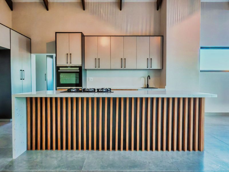 House For Sale in Outeniquasbosch - Photo 5