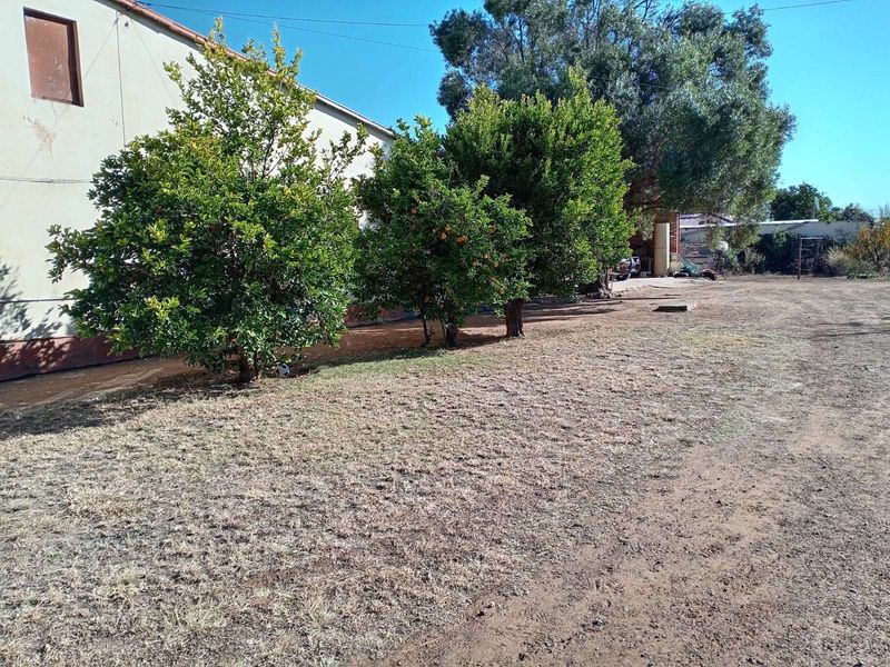 House For Sale in Bloemhof Central - Photo 2