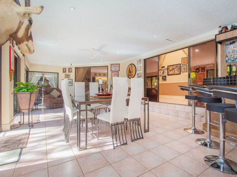 House For Sale in Poortview - Photo 10