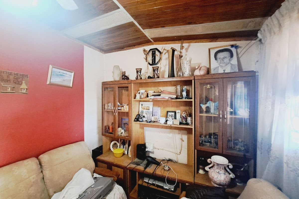 House For Sale in Eersterust - Photo 4