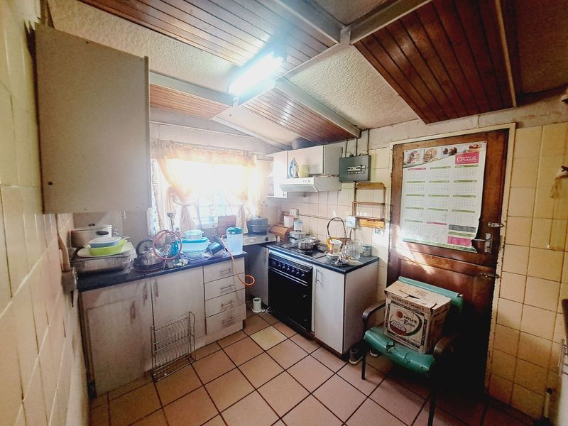 House For Sale in Eersterust - Photo 5