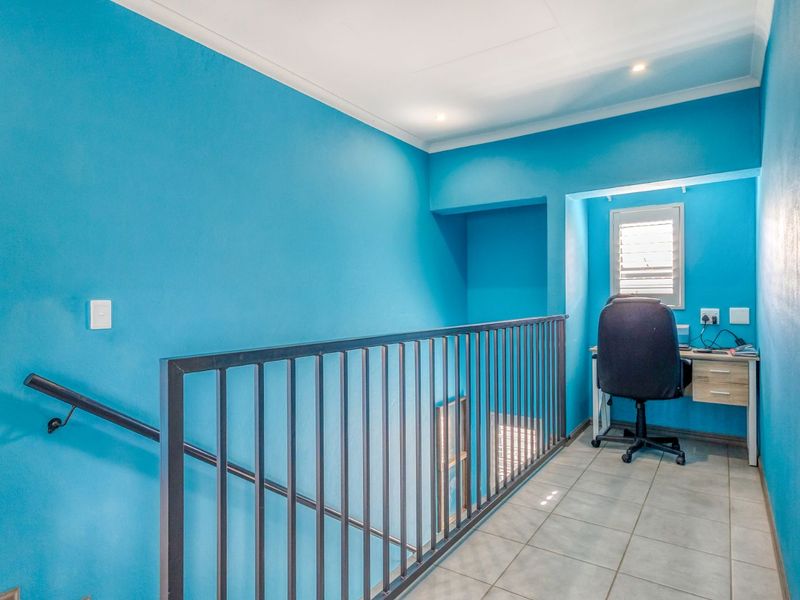 Townhouse For Sale in Bromhof - Photo 10