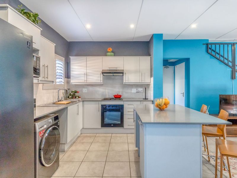 Townhouse For Sale in Bromhof - Photo 7