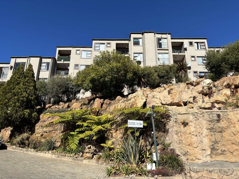 Apartment For Sale in Wilro Park - Photo 2