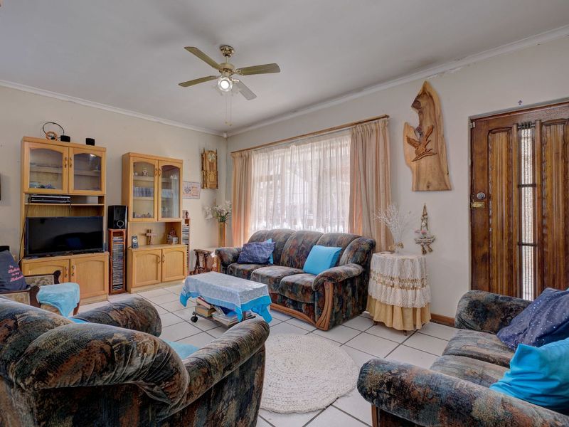 House For Sale in Kabega - Photo 2