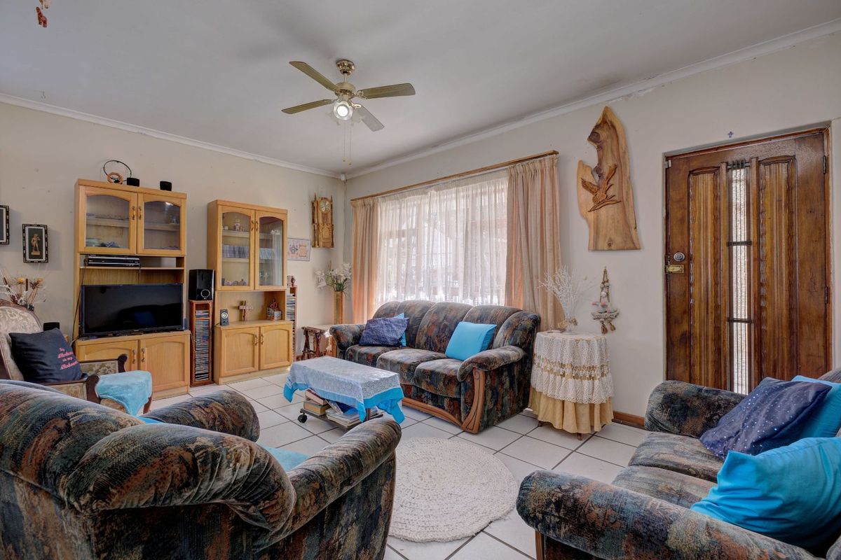 House For Sale in Kabega - Photo 2