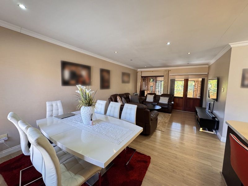 House For Sale in Carlswald - Photo 8