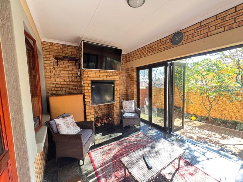 House For Sale in Carlswald - Photo 7