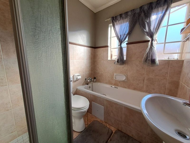 Apartment For Sale in Boardwalk Villas - Photo 10