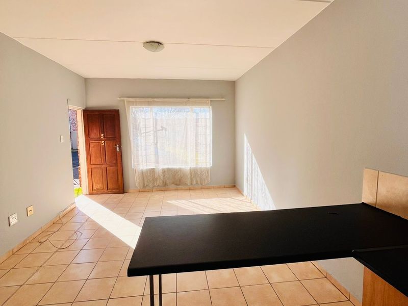 Apartment For Sale in Groblerpark - Photo 2