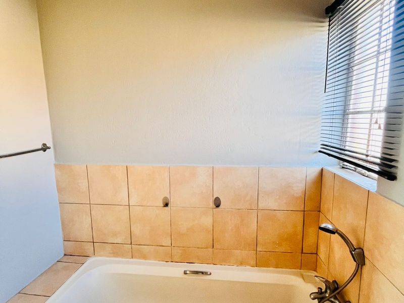 Apartment For Sale in Groblerpark - Photo 6