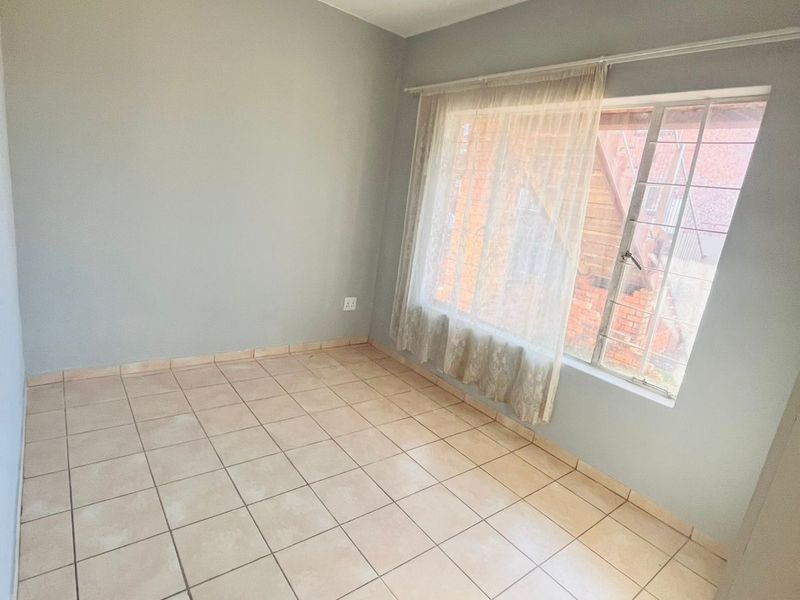 Apartment For Sale in Groblerpark - Photo 3