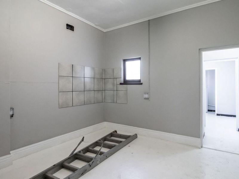 House For Sale in Montagu Central - Photo 7