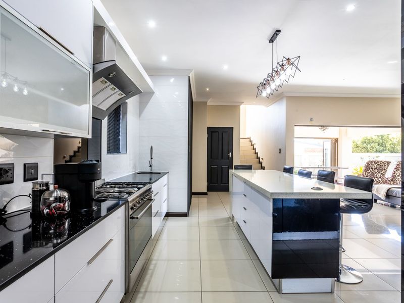 House For Sale in The Hills Game Reserve Estate - Photo 2