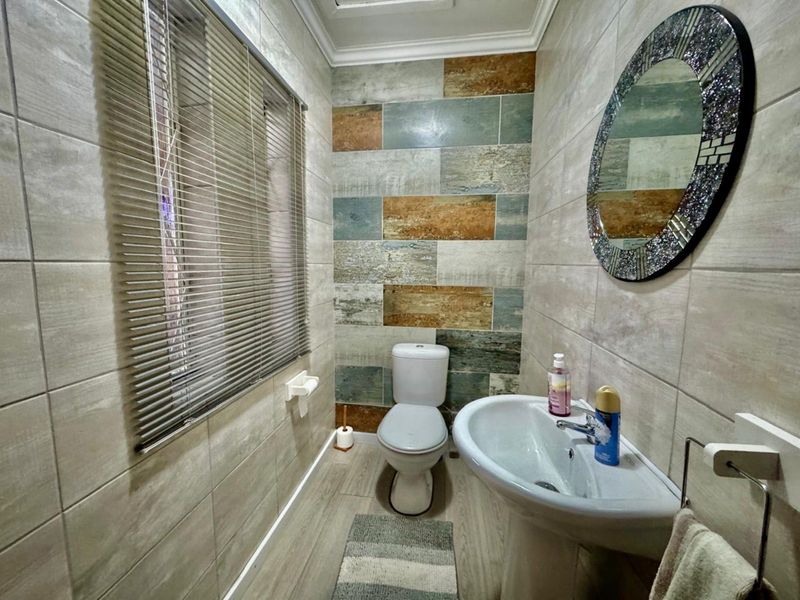 House For Sale in Secunda Central - Photo 8