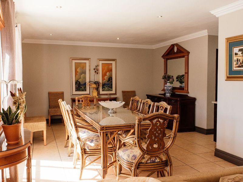 House For Sale in Silver Lakes - Photo 10