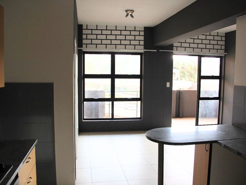 Apartment For Sale in Braamfontein Werf - Photo 4